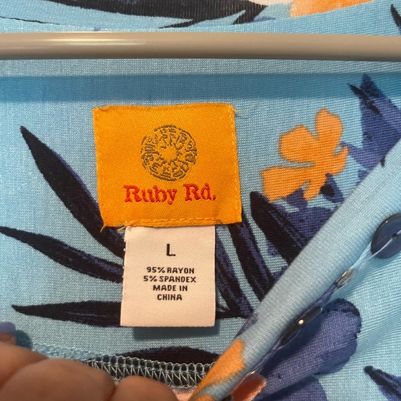 Ruby Rd. Floral Tunic Sz L - Picture 5 of 5